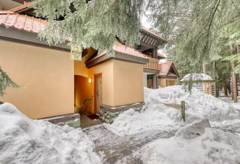 ホテル Sunpath Condos By Whistler Retreats