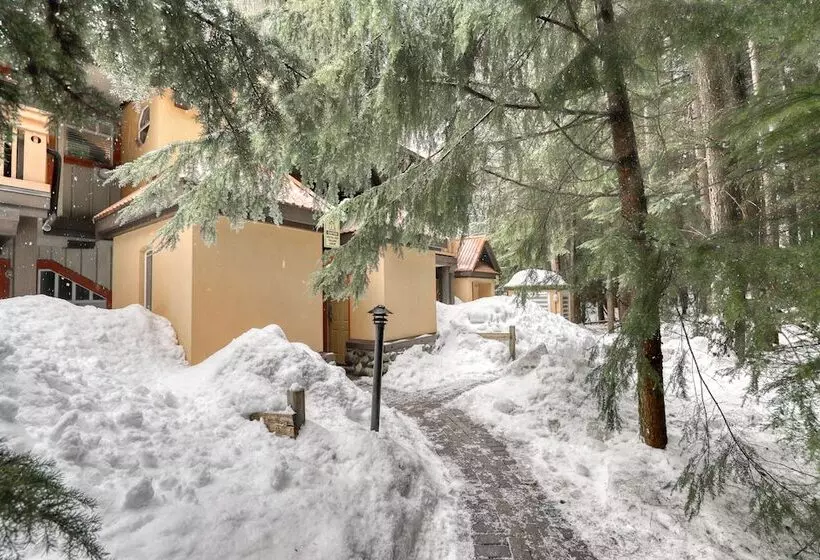 ホテル Sunpath Condos By Whistler Retreats