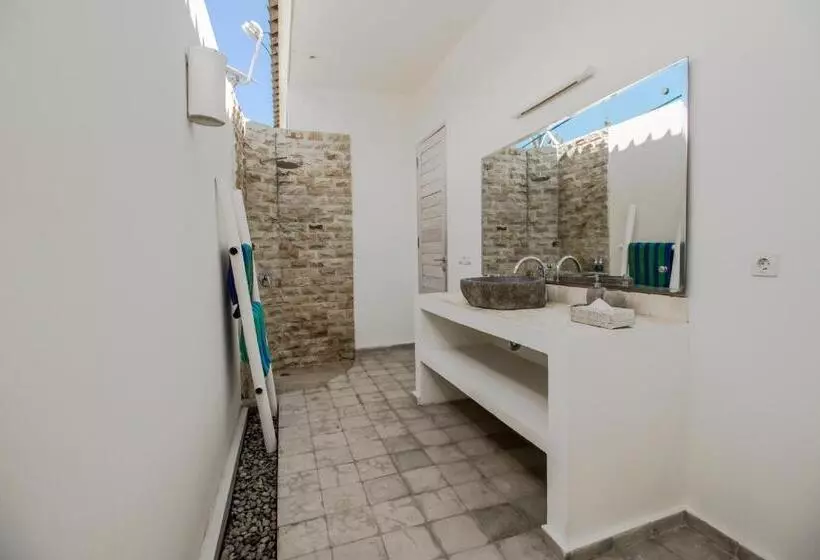 Отель Tamoa Boutique