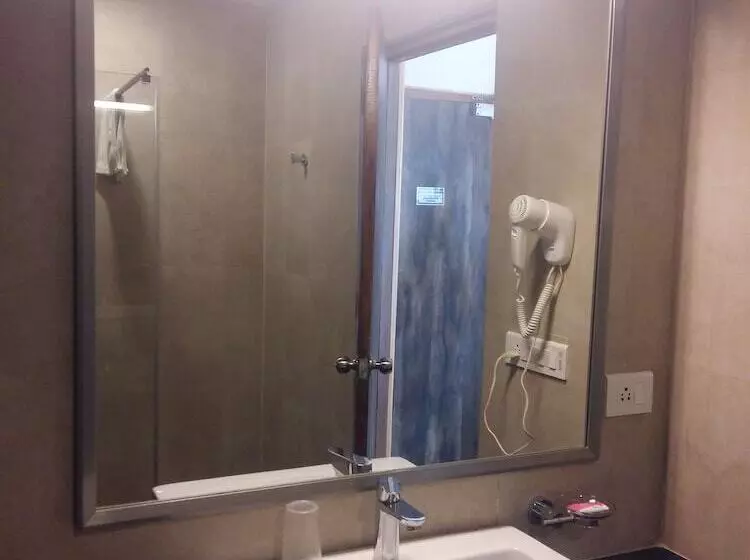 هتل Thimphu Tower