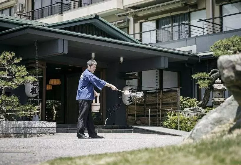 Отель Wakamatsu Chita Hot Spring Resort