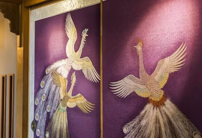 Отель Wakamatsu Chita Hot Spring Resort