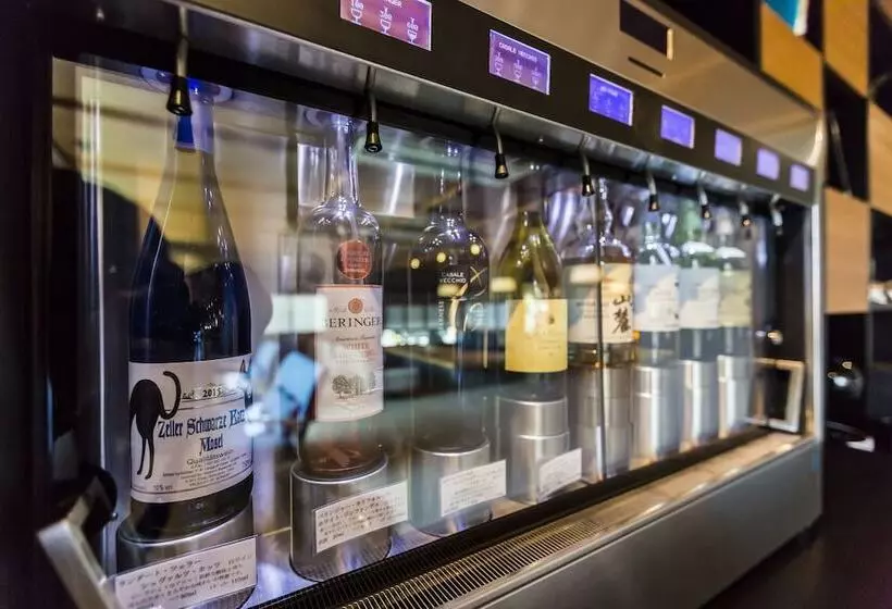 Отель Wakamatsu Chita Hot Spring Resort