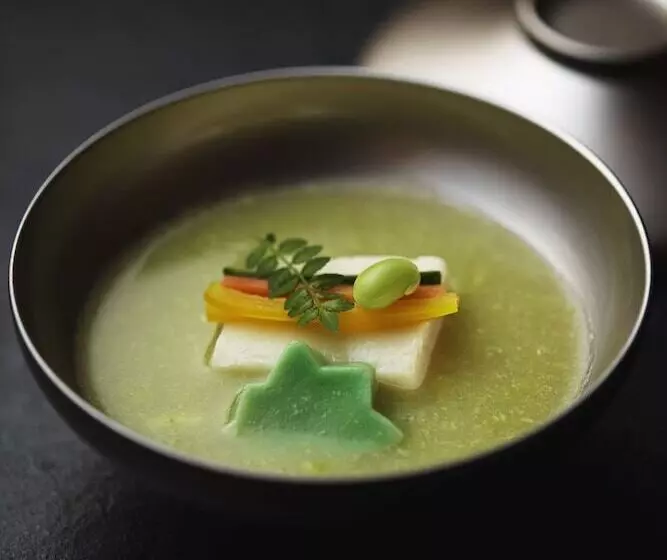 Отель Wakamatsu Chita Hot Spring Resort