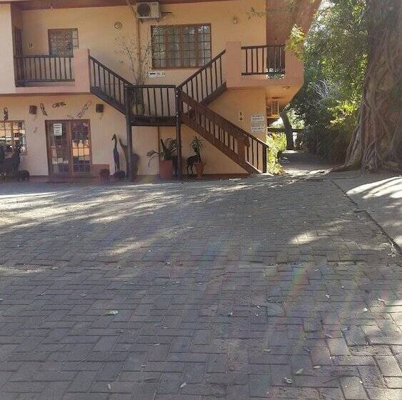 Пансион Lake St Lucia Lodge