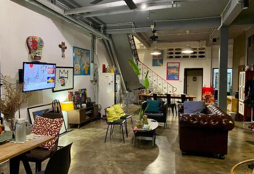 호스텔 Nokhook House