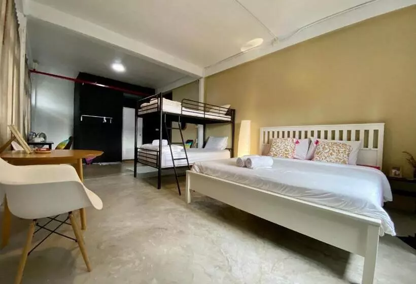 호스텔 Nokhook House