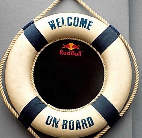 ユースホステル Shark Shacks