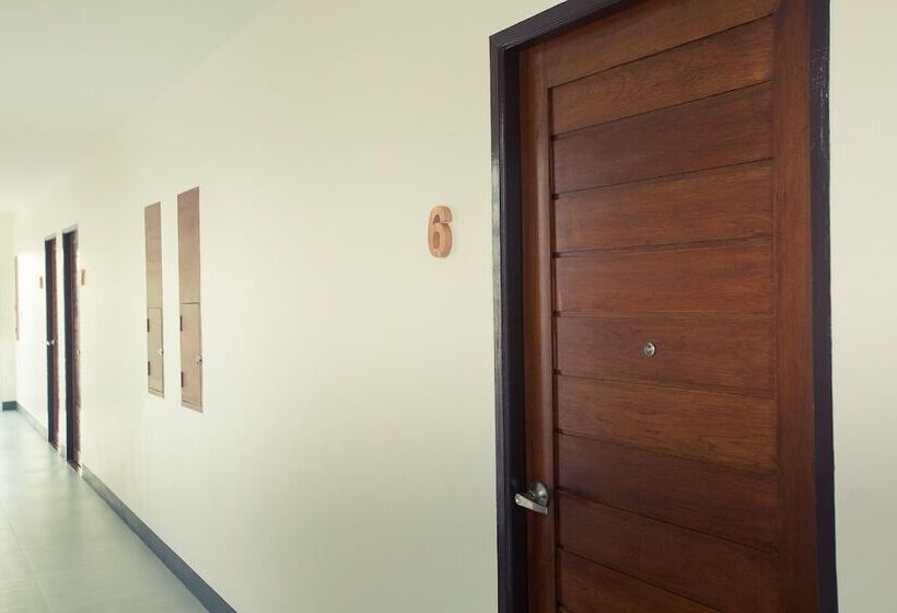 فندق صغير The 9th House