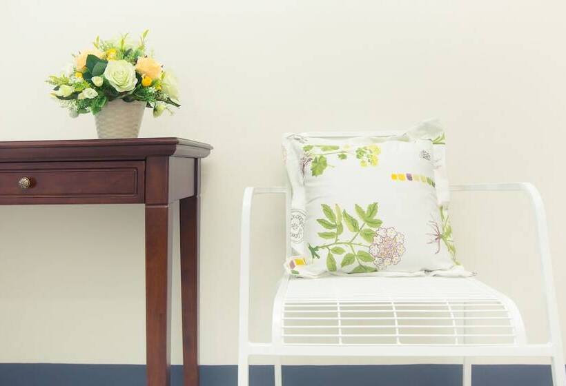 فندق صغير The 9th House