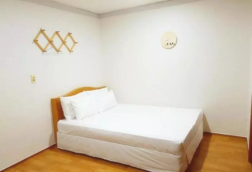 Seorak Dongchun Youthtel Hostel