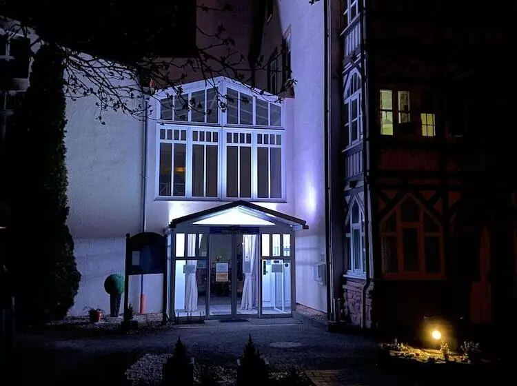 Amadeus Boutique Hotel Deutscher Hof Inn & Suites