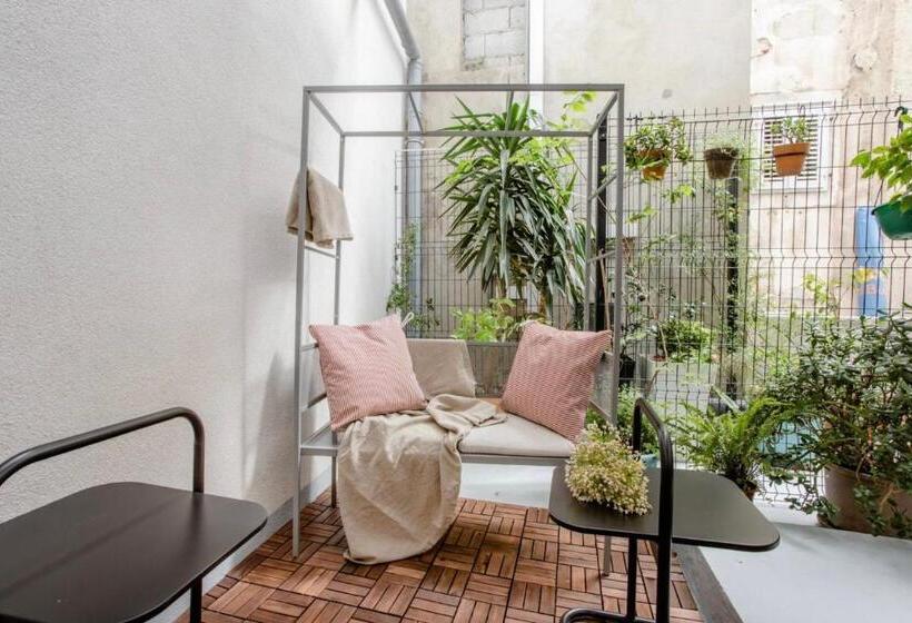 تختخواب و صبحانه Heritage Hotel Antique Split