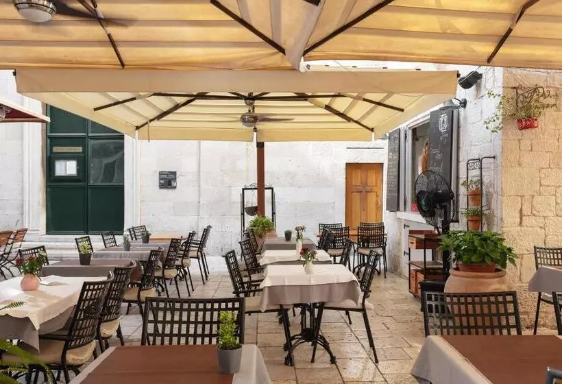 Bed and Breakfast Heritage Hotel Antique Split