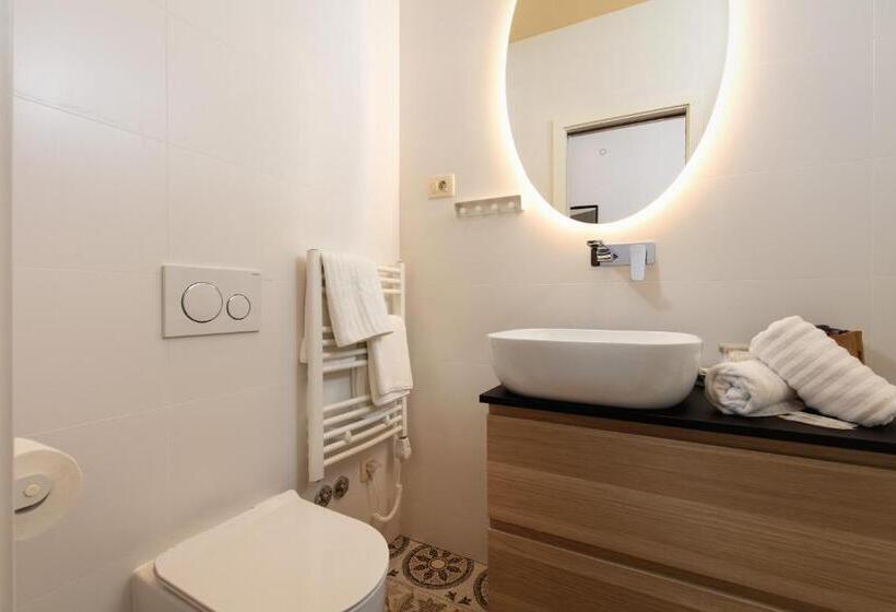 تختخواب و صبحانه Heritage Hotel Antique Split