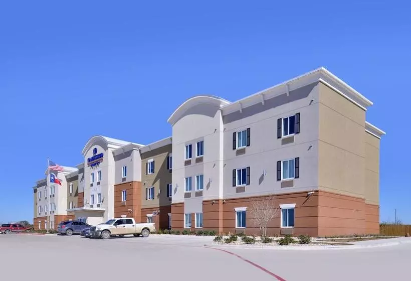 Отель Candlewood Suites Kenedy, An Ihg