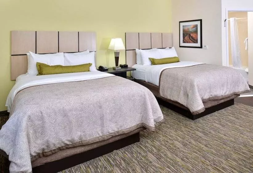 Отель Candlewood Suites Kenedy, An Ihg