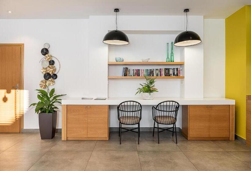 فندق Elia Agia Marina