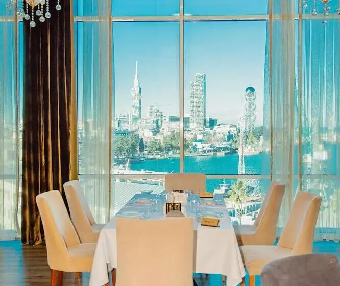 Отель Jrw Welmond