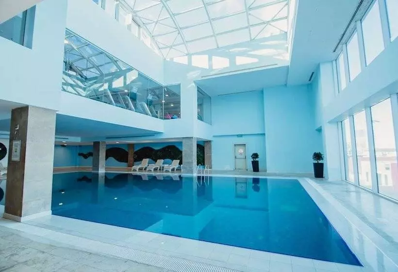 Отель Jrw Welmond