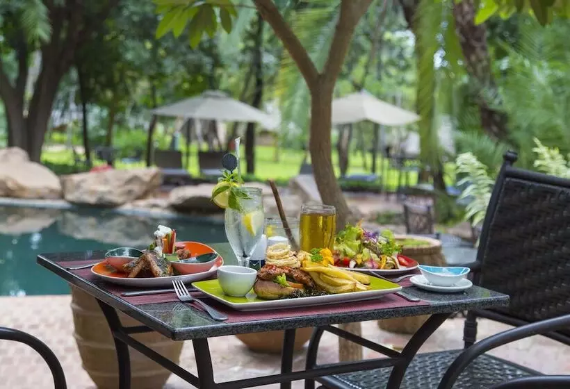 هتل Lokuthula Lodge