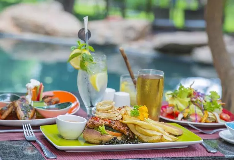 هتل Lokuthula Lodge