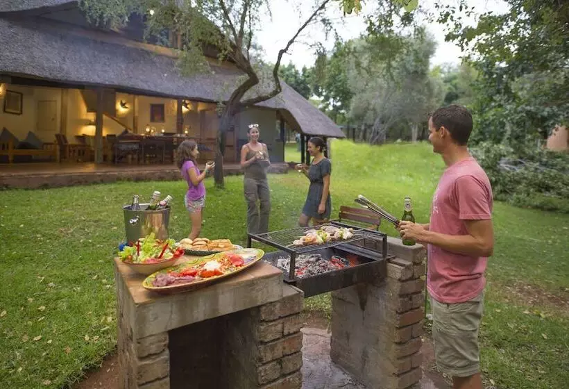هتل Lokuthula Lodge
