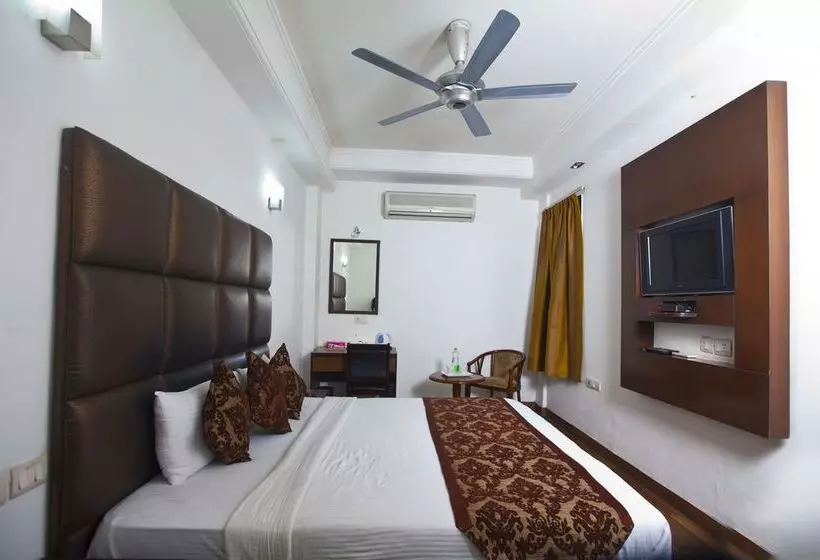 Отель Oyo Premium Jasola Apollo