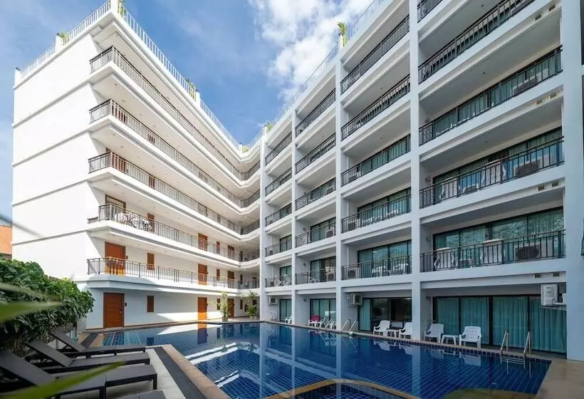 Hotel Paripas Patong Resort Sha Extra Plus