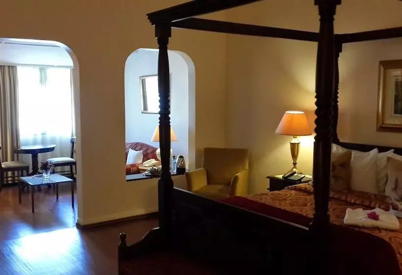 فندق Planters Lodge & Spa