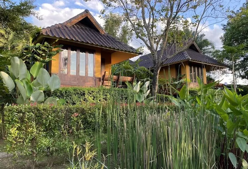 هتل Pura Vida Pai Resort