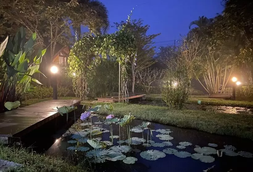 هتل Pura Vida Pai Resort