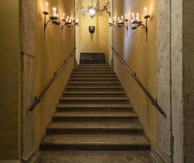 Отель Residenza Principi Ruspoli