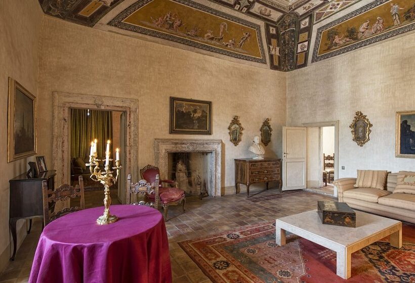 Отель Residenza Principi Ruspoli