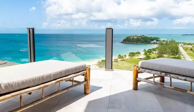 هتل Tamarind Hills Resort & Villas