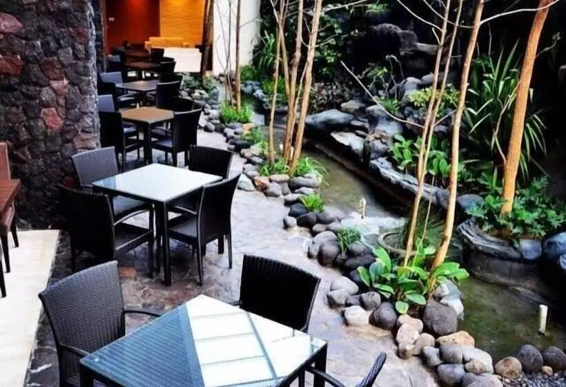 Ascent Premiere Hotel And Convention