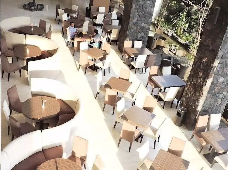 Ascent Premiere Hotel And Convention