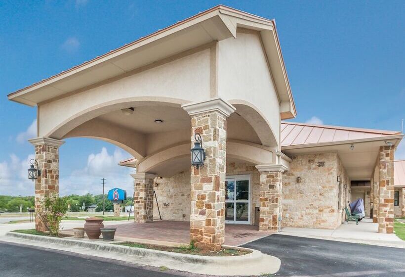 汽车旅馆  Eagle Ford Inn