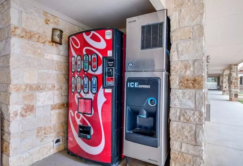 모텔 Eagle Ford Inn