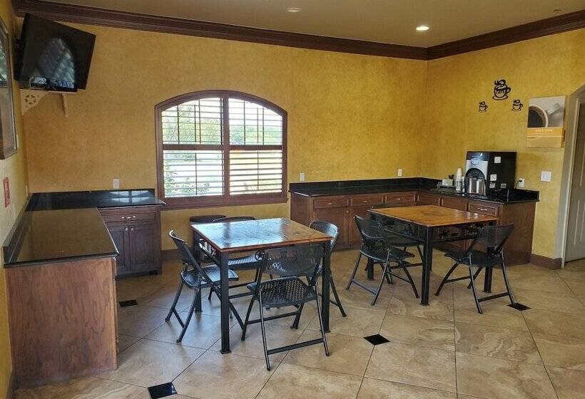 汽车旅馆  Eagle Ford Inn