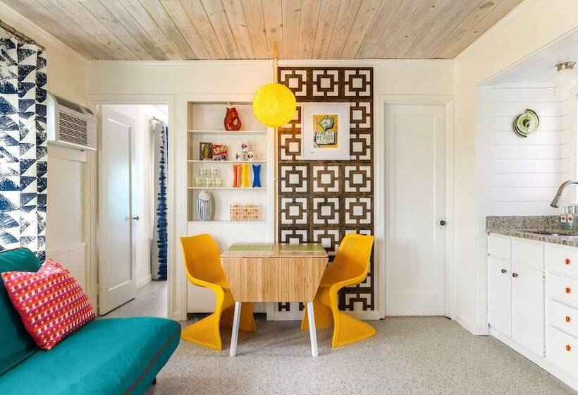 מוטל Sunset Inn And Cottages