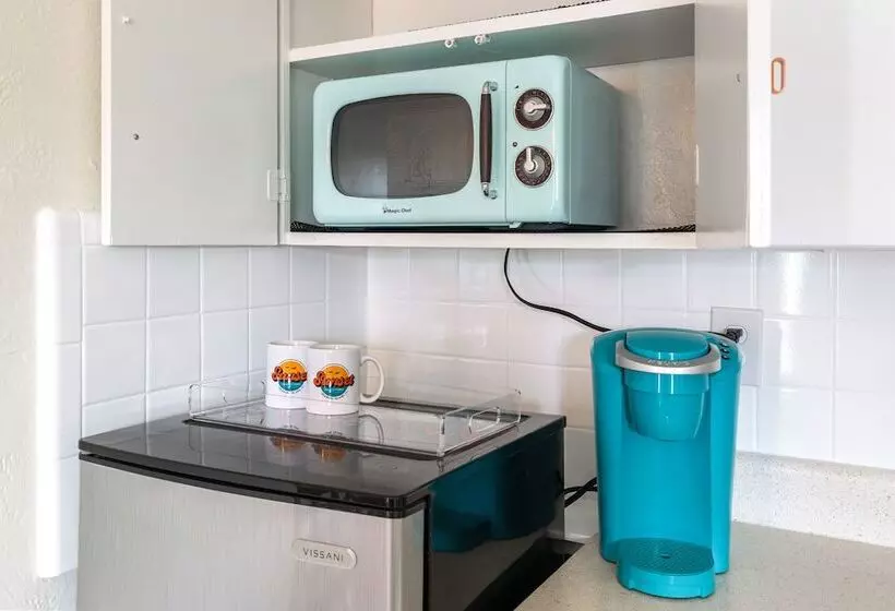 מוטל Sunset Inn And Cottages