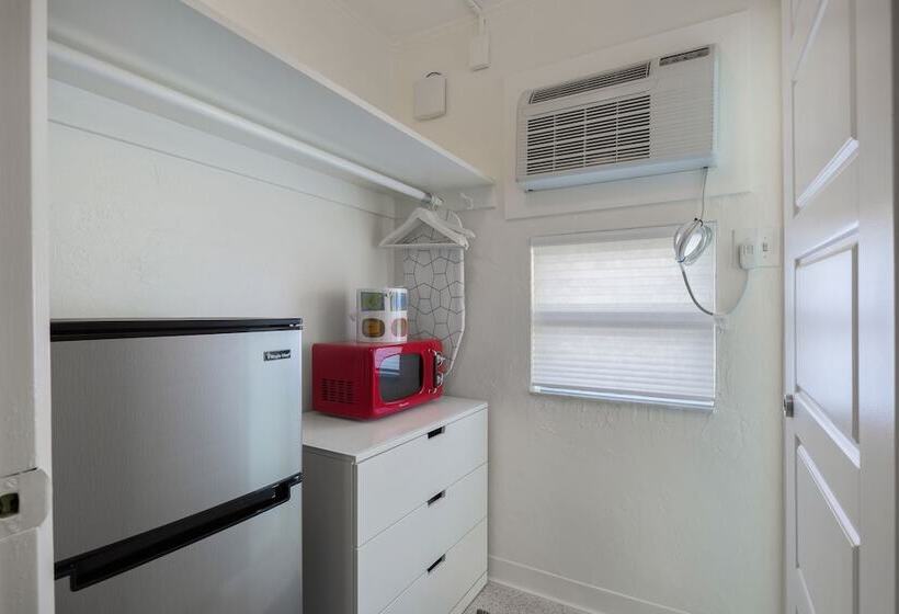 מוטל Sunset Inn And Cottages