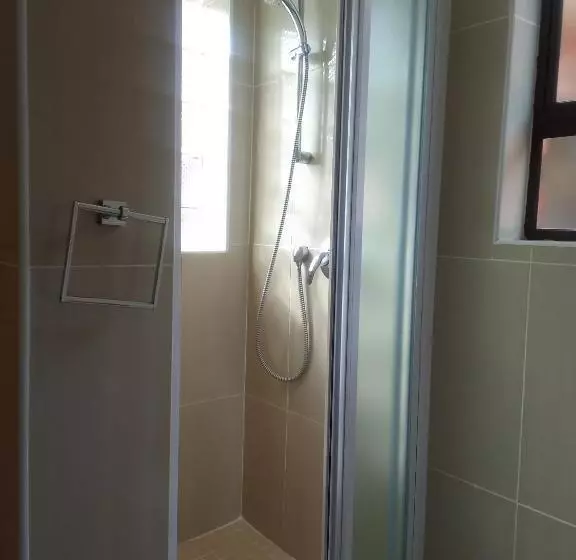 پانسیون Botleng Guest House