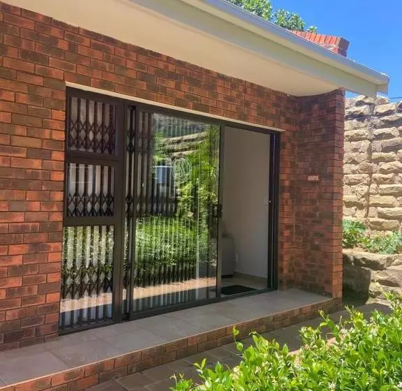 پانسیون Botleng Guest House