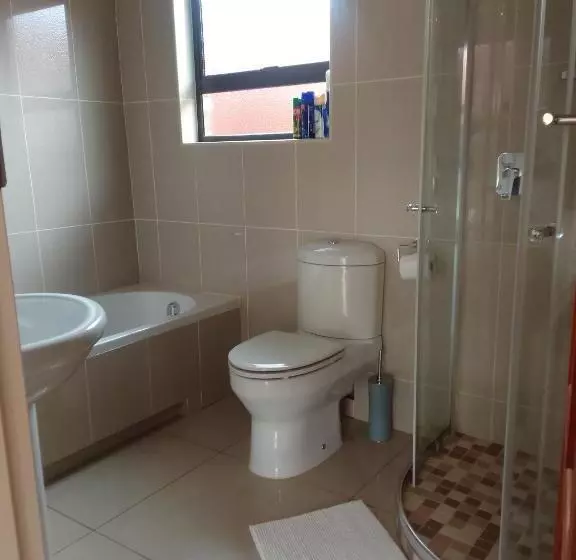 پانسیون Botleng Guest House