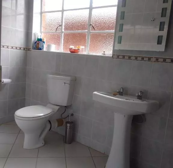 پانسیون Botleng Guest House