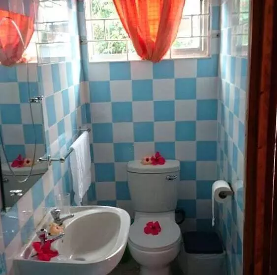 پانسیون C'est Mon Choix