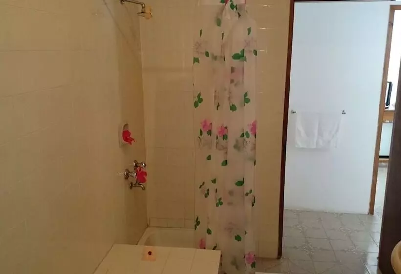 پانسیون C'est Mon Choix