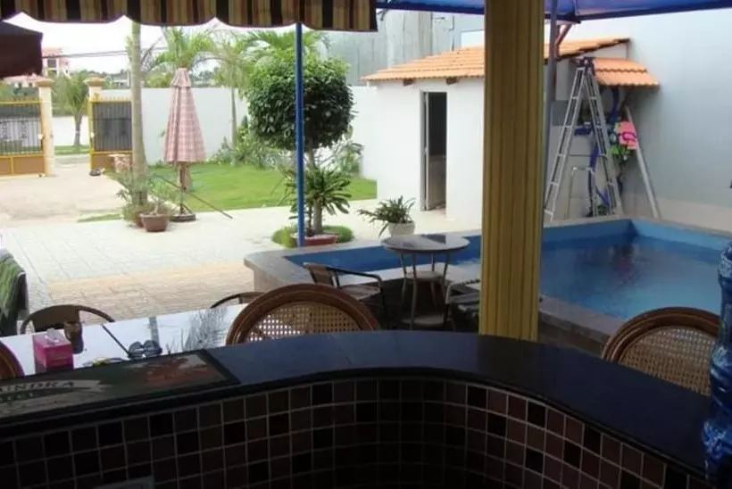 پانسیون Oasis